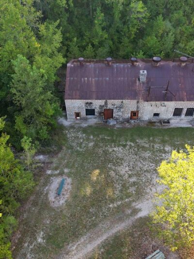 Salt Lick Point and Water Reserve Trailhead - Valmeyer, IL
