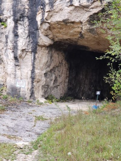 Salt Lick Point and Water Reserve Trailhead - Valmeyer, IL