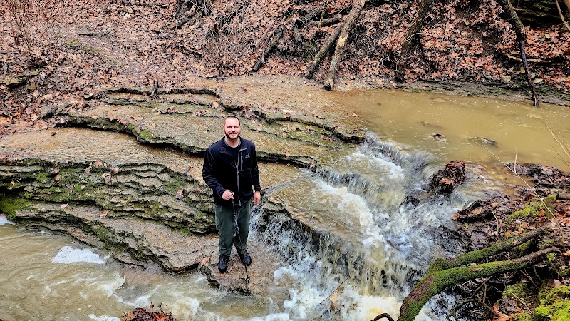 Salt Lick Point and Water Reserve Trailhead - Valmeyer, IL
