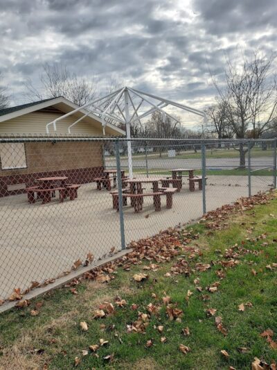 Vandalia Pool And Tri-County Park - Vandalia, MO