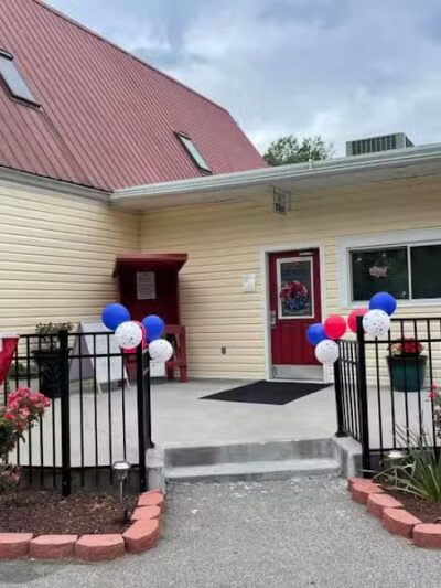 Fayetteville RV Resort & Cottages - Wade, NC