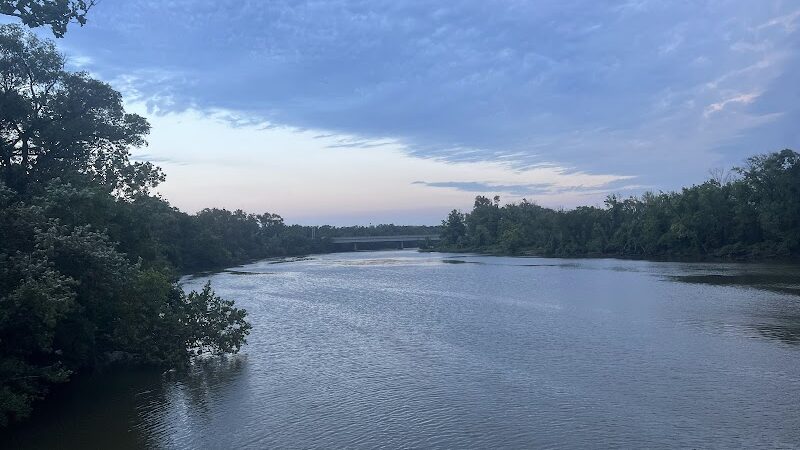 Kingman Island Trail - Washington,