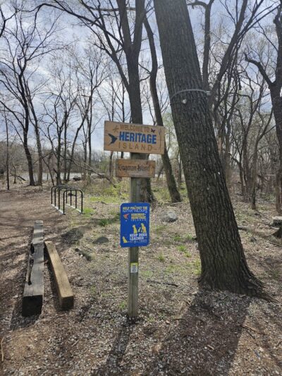 Kingman Island Trail - Washington,