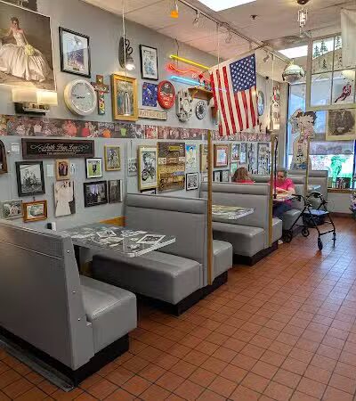 Frankie's Family Restaurant - Waterbury, CT
