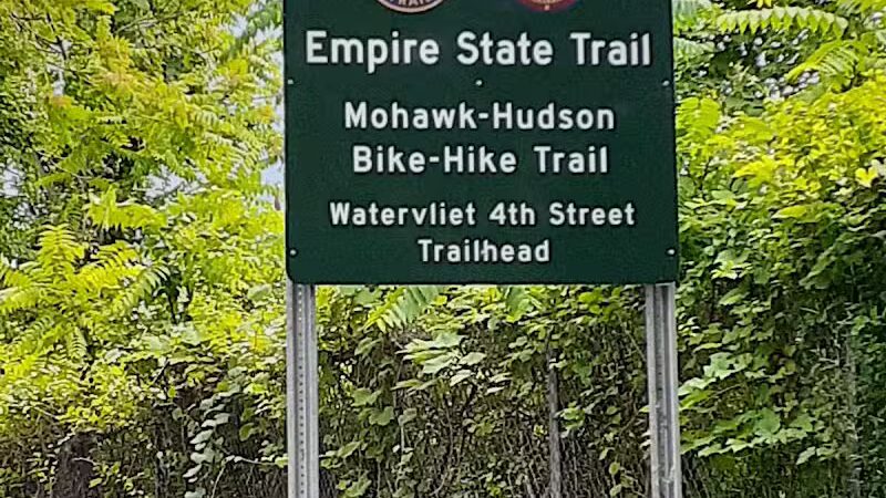 Mohawk-Hudson Bike Trail, Watervliet Parking - Watervliet, NY