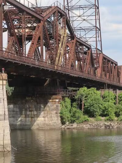 Mohawk-Hudson Bike Trail, Watervliet Parking - Watervliet, NY