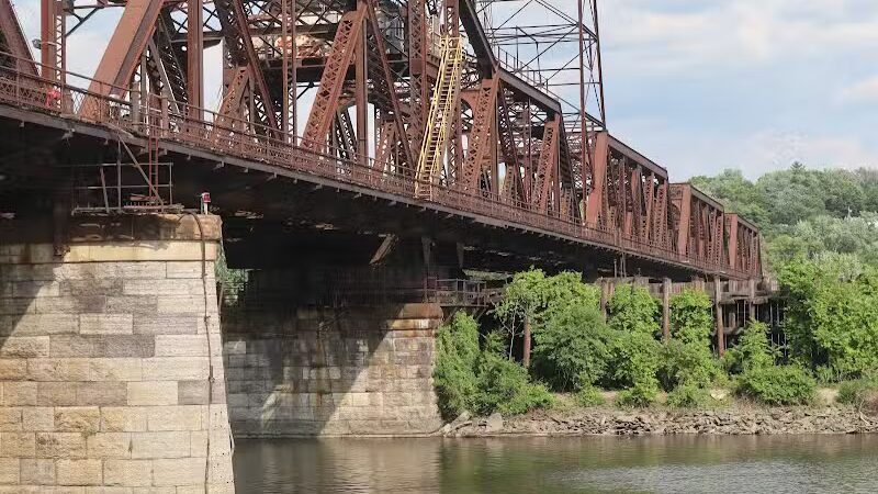 Mohawk-Hudson Bike Trail, Watervliet Parking - Watervliet, NY