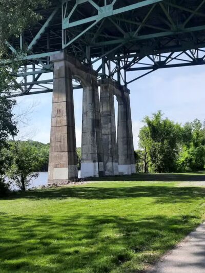 Mohawk-Hudson Bike Trail, Watervliet Parking - Watervliet, NY