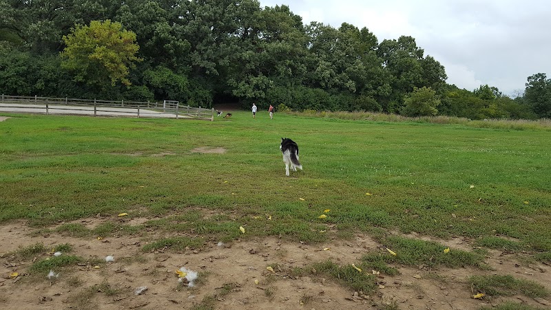 Lakewood Off-Leash Dog Area - Wauconda, IL