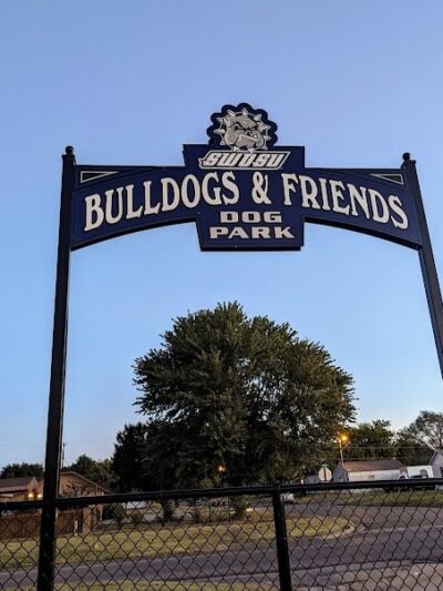 Bulldogs & friends - Weatherford, OK