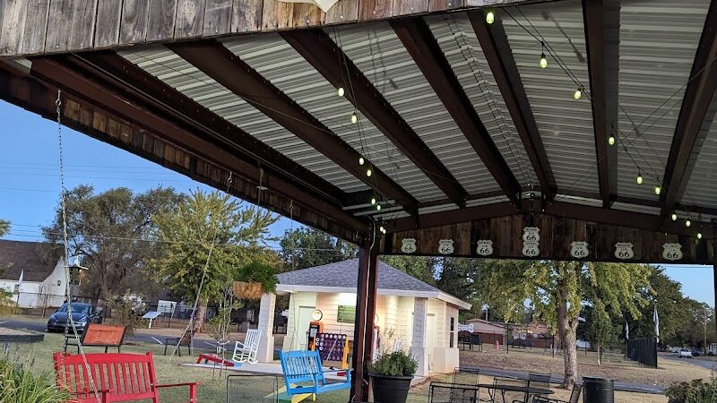 Bulldogs & friends - Weatherford, OK