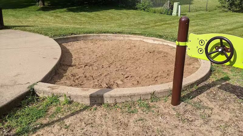 Knolls Park - West Des Moines, IA