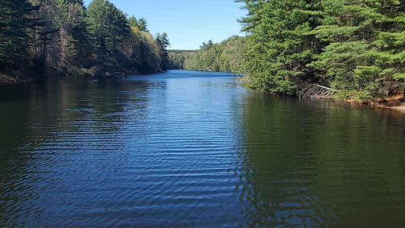 Bear Hole Reservoir Parking - West Springfield, MA