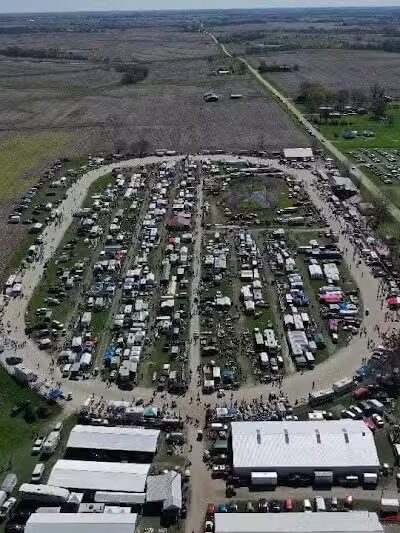 What Cheer Flea Market - What Cheer, IA