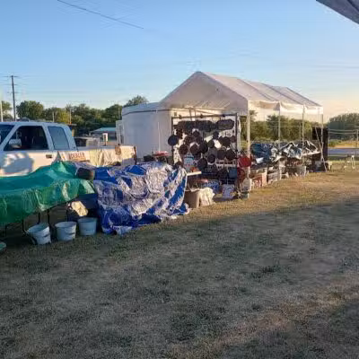 What Cheer Flea Market - What Cheer, IA