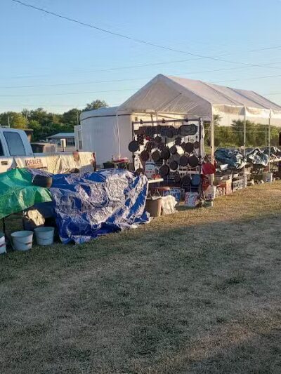 What Cheer Flea Market - What Cheer, IA