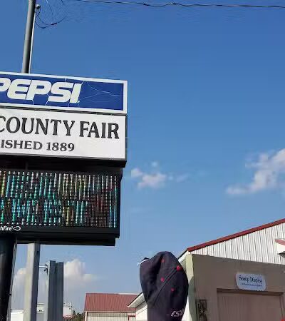 What Cheer Flea Market - What Cheer, IA