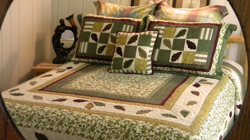 Oak Park Inn - Whitehall, WI