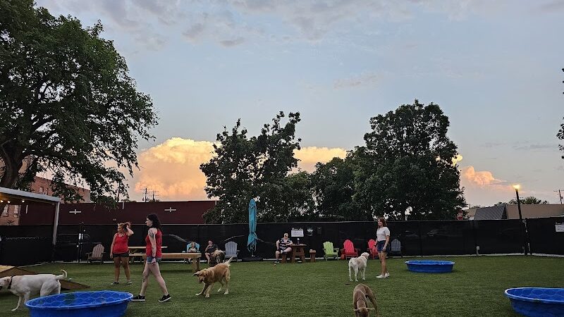 Barks & Brews - Wichita, KS