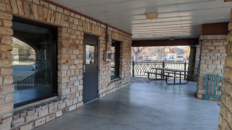 Park Villa - North Riverside park - Wichita, KS