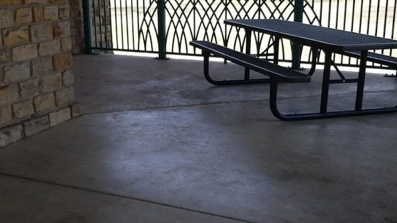 Park Villa - North Riverside park - Wichita, KS