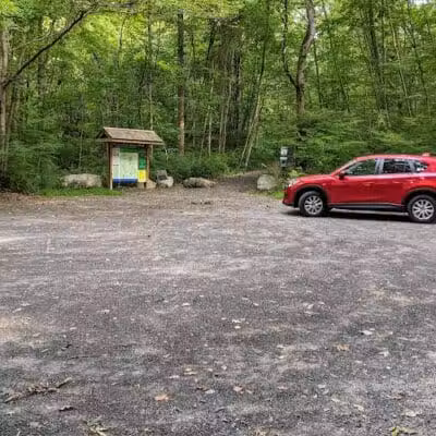 Norwalk River Valley Trail - North Parking - Wilton, CT