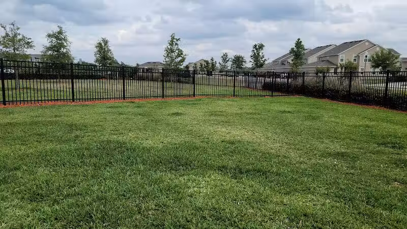 Vineyard Square Bark Park - Windermere, FL