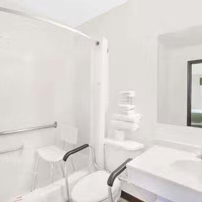 Days Inn by Wyndham York - York, NE