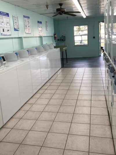 Ducky's Day Off RV Park - Zephyrhills, FL