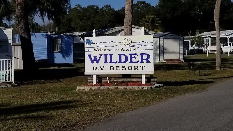 Palm View Gardens RV Resort - Zephyrhills, FL