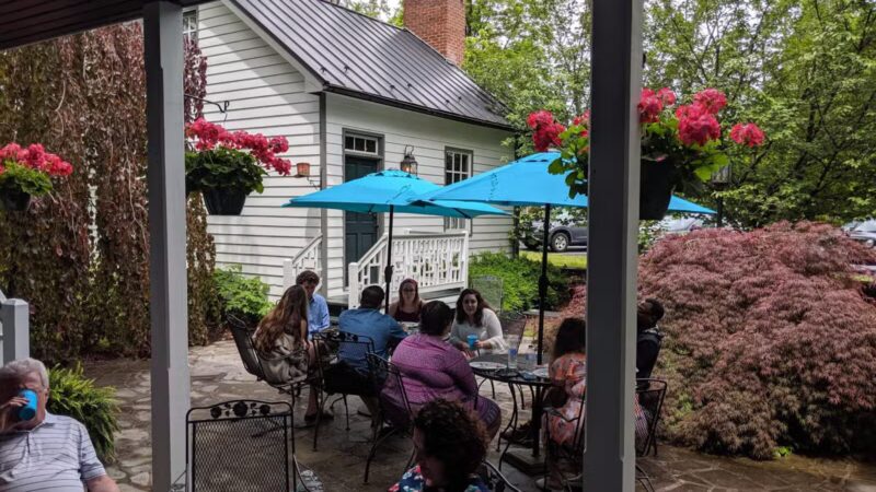 Black Dog Inn - Abingdon, VA