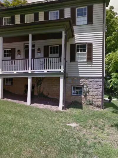 Black Dog Inn - Abingdon, VA