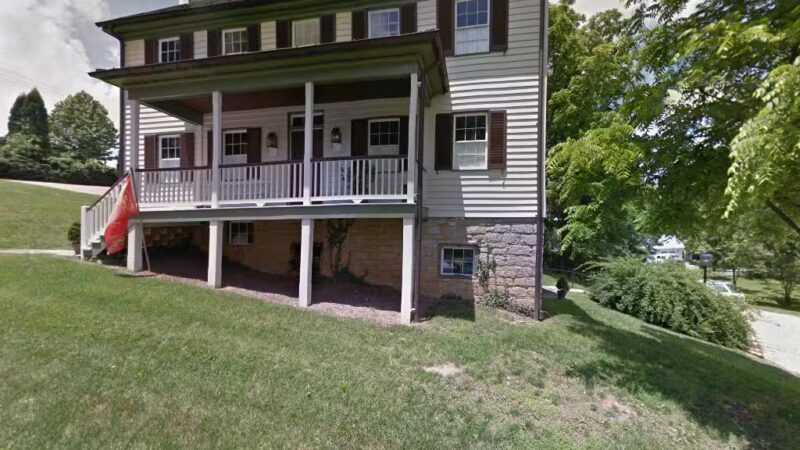 Black Dog Inn - Abingdon, VA