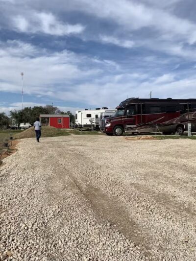 Friends in RV Spaces - Azle, TX