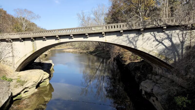 Rocky Hollow Falls Canyon Nature Preserve - Bloomingdale, IN