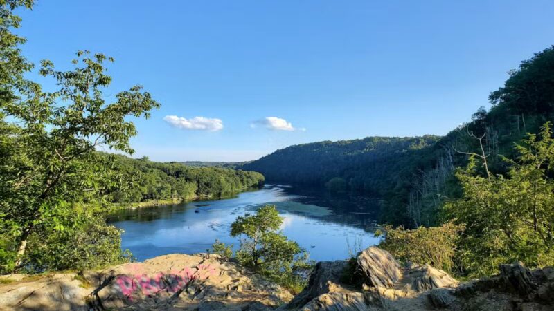 Lover's Leap Lookout - Bridgewater, CT