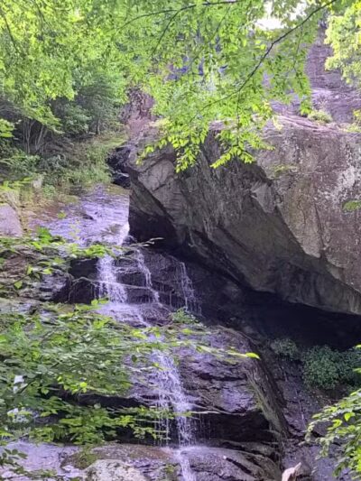 Apple Orchard Falls Trailhead - Buchanan, VA