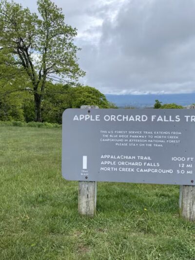 Apple Orchard Falls Trailhead - Buchanan, VA