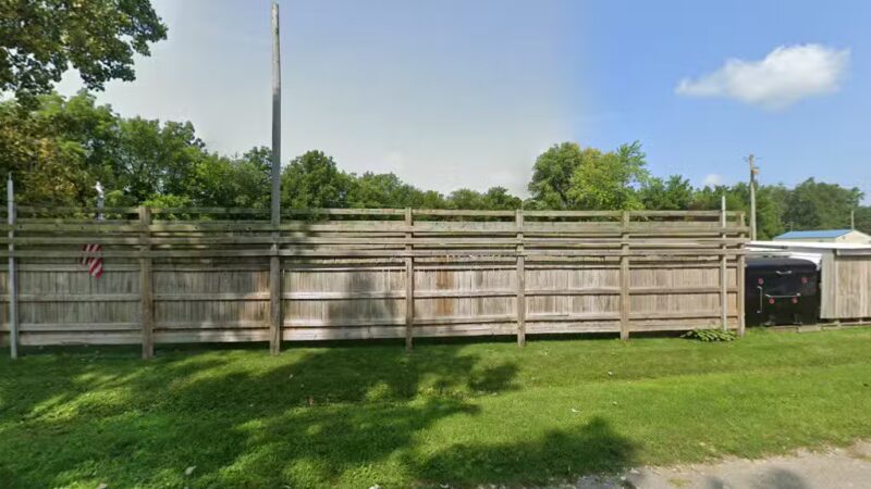 Rock Lake Party Barge - Earl Park, IN