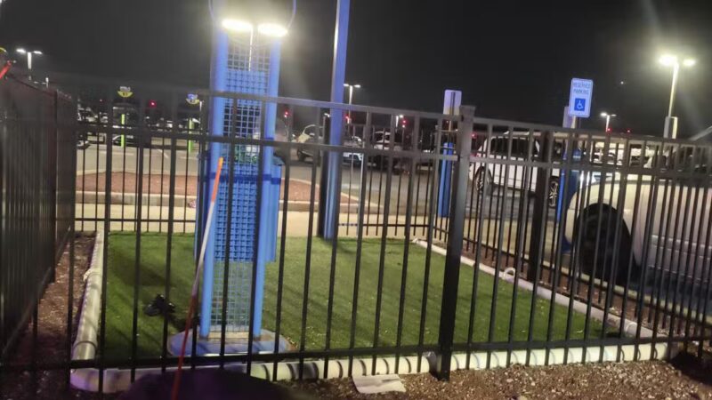 Airport Plaza Dog Park - East Farmingdale, NY