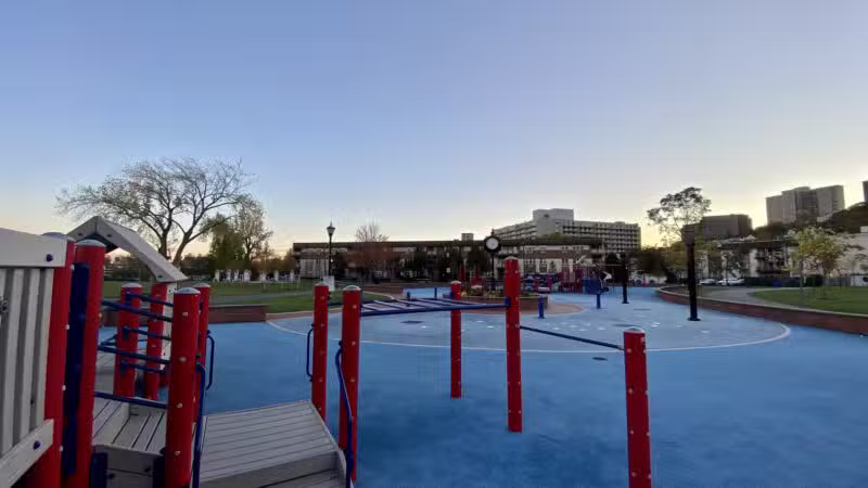 Veterans Field Park - Edgewater, NJ