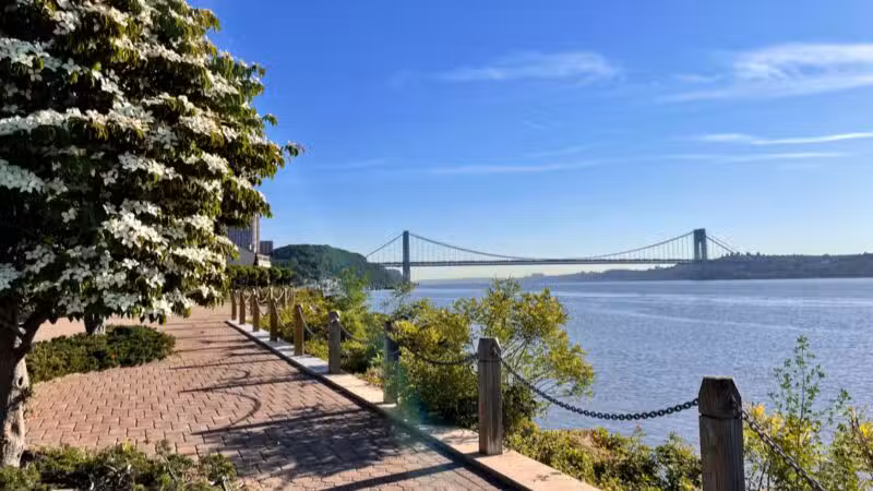 Veterans Field Park - Edgewater, NJ