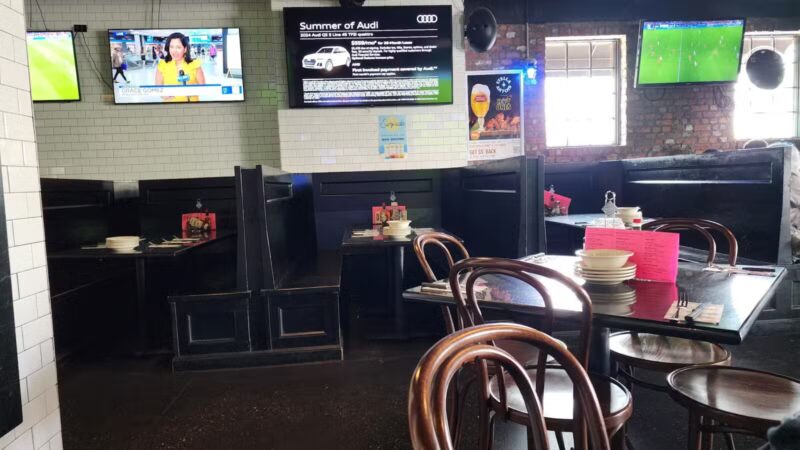 Croxley's Farmingdale - Farmingdale, NY