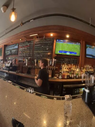 Dark Horse Tavern - Farmingdale, NY