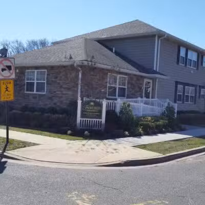 Fairfield Courtyard East at Farmingdale - Farmingdale, NY