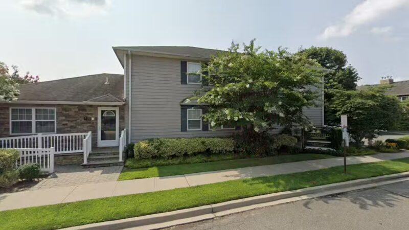 Fairfield Courtyard East at Farmingdale - Farmingdale, NY