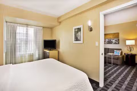 TownePlace Suites Republic Airport Long Island/Farmingdale - Farmingdale, NY