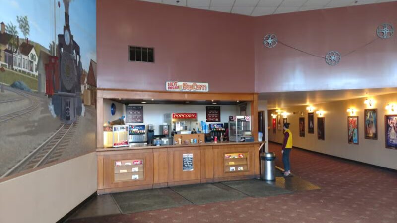 Narrow Gauge Cinemas - Farmington, ME
