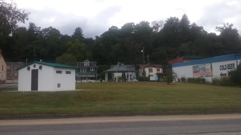 Veterans Park - Fredericktown, PA