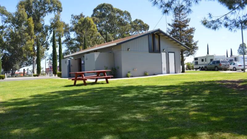 Santa Nella RV Park - Gustine, CA